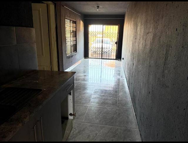 0 BEDROOM PROPERTY TO RENT IN PROTEA GLEN
